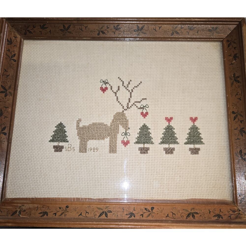 Vintage 1989 Primitive Christmas Cross Stitch, Folk Art Reindeer & Trees, Rustic